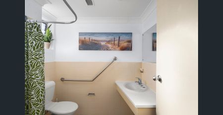 Cozy Studio Right in the Heart of Sawtell Village! - Photo 4