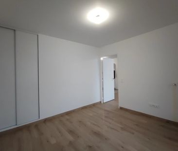 Location Appartement 38m² CLAMART 92140 - Photo 3