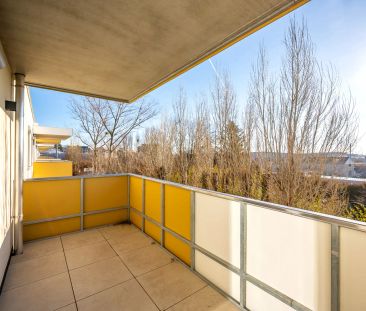 südwestlich ausgerichtete Eckwohnung mit Balkon: 3 Zimmer + 2 KFZ-S... - Foto 2