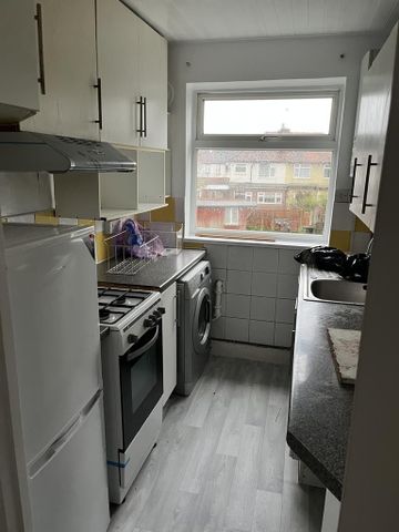 2 bedroom maisonette to rent - Photo 4