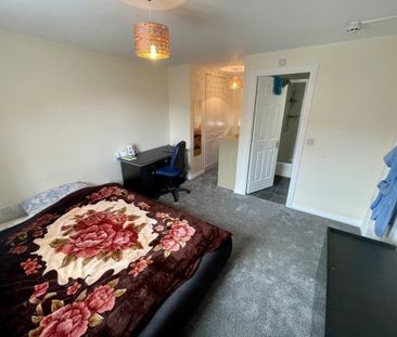 5 bedroom house to rent - Photo 4