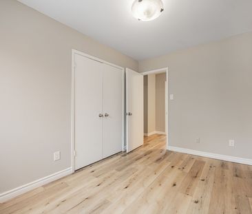 For Lease - 394 Eaton Place, Oakville, Ontario - Photo 4