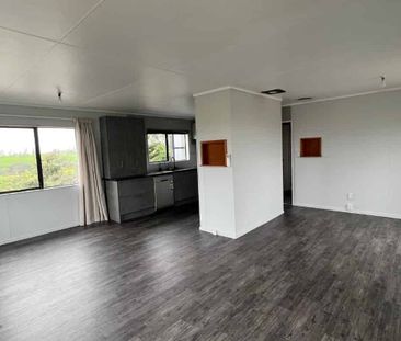 3 Bedroom Maketu - Photo 3