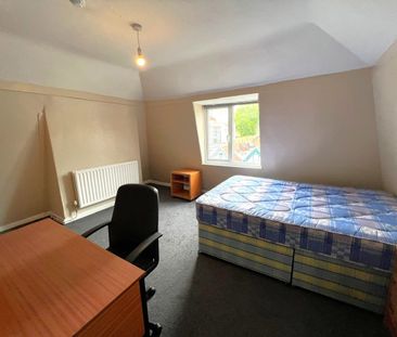 4 Bed Maisonette, Stokes Croft, BS1 - Photo 4