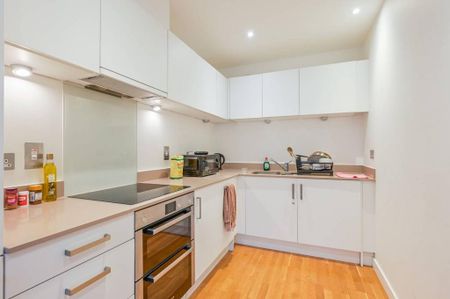 1 bedroom flat to rent - Photo 5