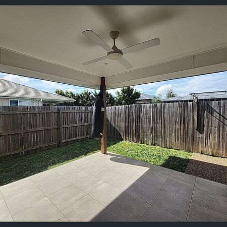 Modern Glenvale Unit - Photo 3