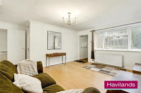 3 bedroom maisonette to rent - Photo 2