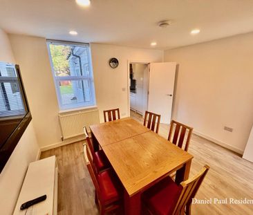 3 bedroom semi-detached house to rent - Photo 3