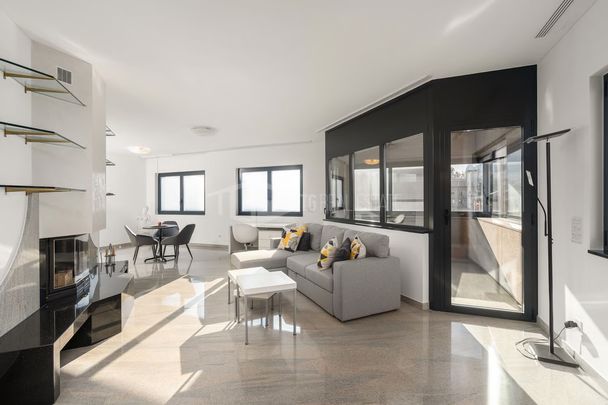 4.5 Zimmer, 170 m², 5. Stock - Photo 1