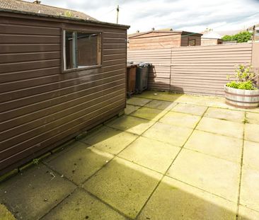 Terraced House to rent on - Photo 2