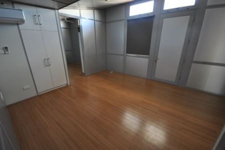 AFFORDABLE ABODE - Easy-care 4x2 - Photo 4