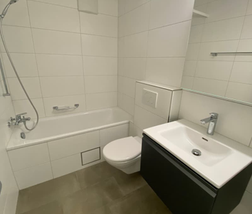 "Sanierte 2-Zimmer-Wohnung im Iselin-Quartier" - Photo 5