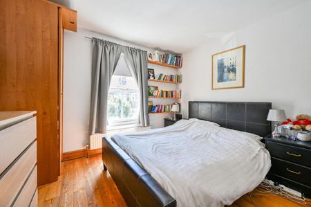 3 bedroom semi-detached house to rent - Photo 5
