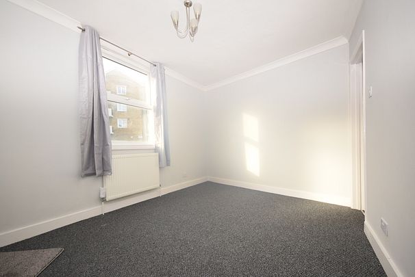 2 bedroom ground maisonette to rent - Photo 1