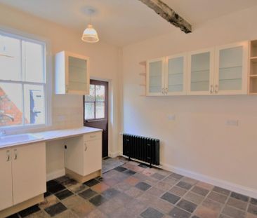 2 bedroom terraced house to rent - Photo 6