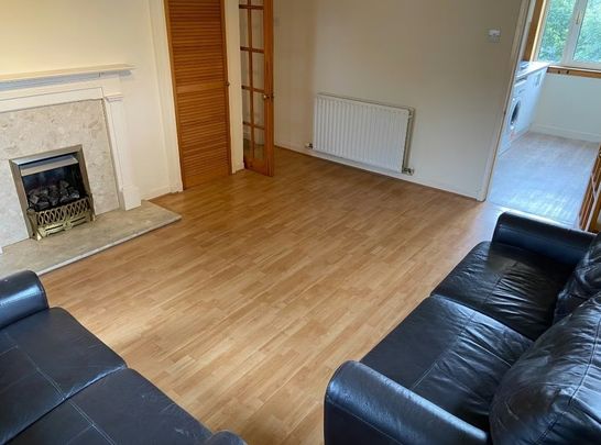 3 bedroom apartment to rent - Photo 1