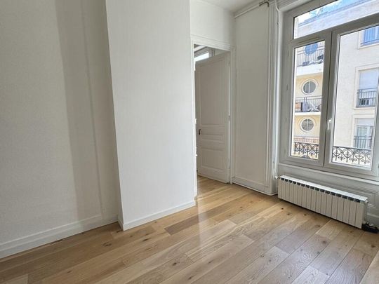 Appartement - 2 pièces - 41 m² - Saint-Étienne - Photo 1