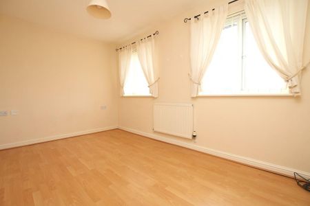2 bedroom semi-detached house to rent - Photo 2