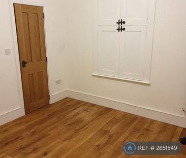 2 bedroom detached house to rent - Photo 5