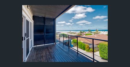 Modern Lennox Head Retreat with Ocean Breezes - Photo 2