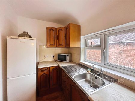 2 bedroom flat to rent - Photo 5