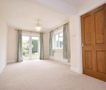 3 bedroom detached house to rent - Photo 4