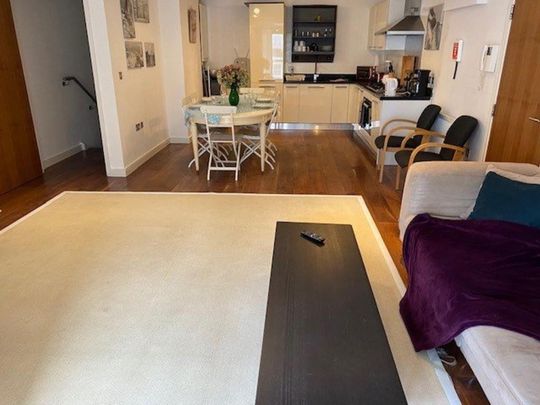 2 bedroom flat to rent - Photo 1