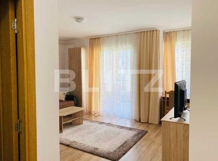 Garsoniera de 40 mp, garaj, balcon, zona strazii Oasului - Fotografie 2