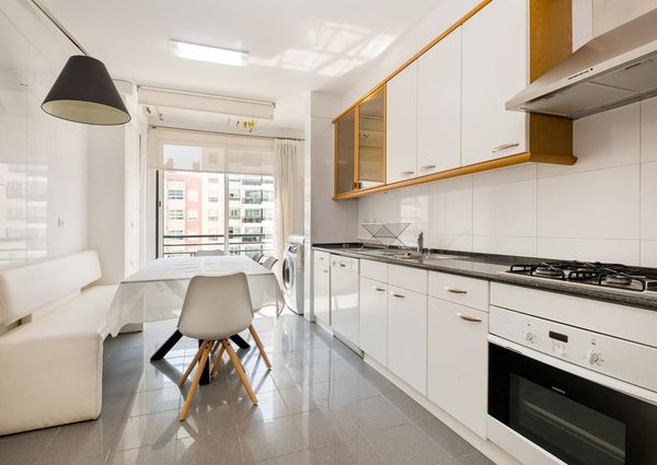 3 Bedroom Apartment with a view, Telheiras, Lisboa