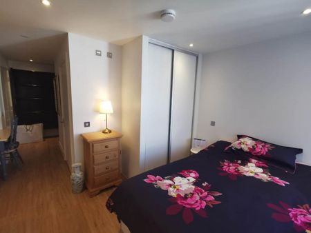 1 bedroom flat to rent - Photo 3