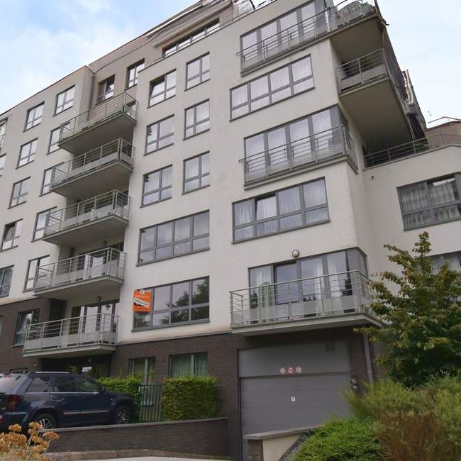 Appartement te huur in Sint-Jans-Molenbeek voor € 925 met 1 slaapkamer - Photo 1