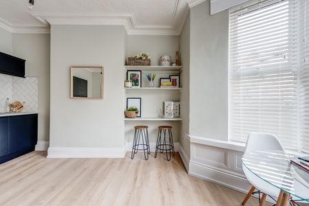 2 Bed Flat, Wynyard Road, S6 - Photo 3