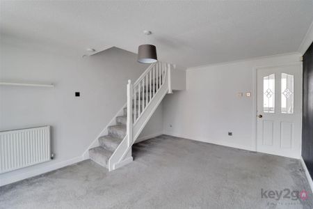 2 bedroom terraced house to rent - Photo 2