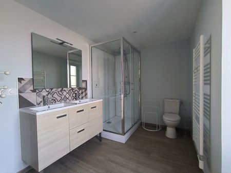 Location Maison 3 pièces 66m² - Photo 3