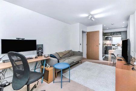 Kennington Road, London, SE11 6AU - Photo 2