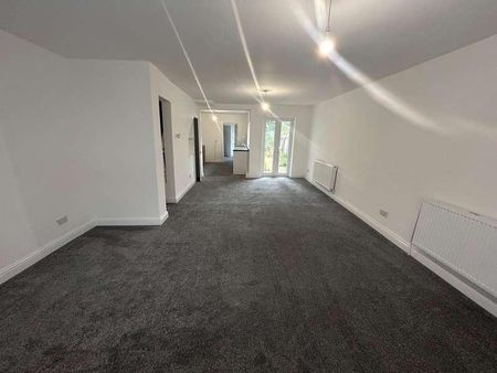 Newbridge Road, City Centre, Hull, HU9 - Photo 2