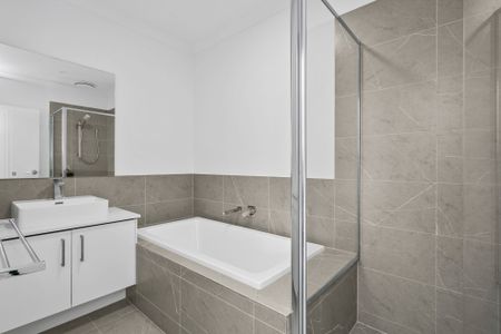 Contemporary, Comfort in a Convenience Location! - Photo 5