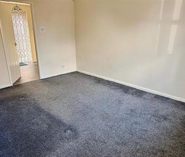 2 Bedroom Semi-Detached House For Rent in Lathbury Road, Manchester - Photo 4