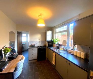 10 bedroom apartment to rent - Photo 3