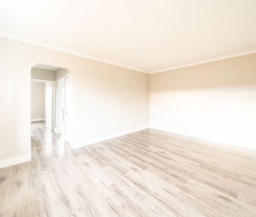 For Lease - 352 Lakeshore Road Unit# 9, Mississauga, Ontario - Photo 3