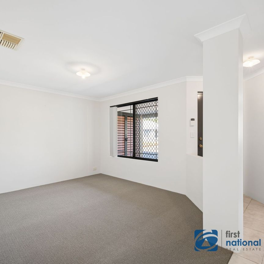 Beautifully Refurbished Family Home with Stunning Gardens - Photo 1