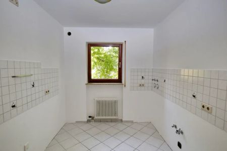 Frisch renovierte Wohnung in Innenstadtlage mit sonnigem Balkon - Photo 2