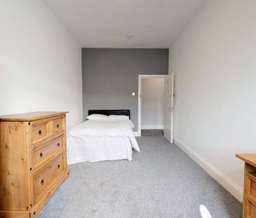 5B North Friary House - Photo 4