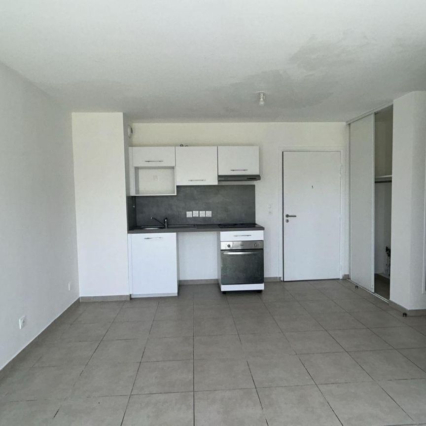 Location Appartement 2 pièces 38m² MONTPELLIER 34000 - Photo 1
