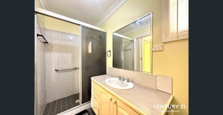 Affordable Private Studio Living - Photo 2