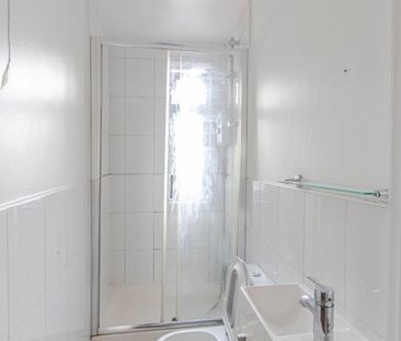 Studio Flat, Emanuel Avenue, W3 - Photo 5