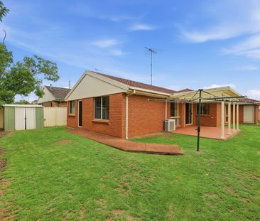 'PRIME SOUTH WINDSOR LOCATION' - Photo 2