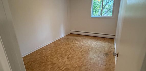 3 1/2, LIBRE IMMÉDIATEMENT - Photo 2