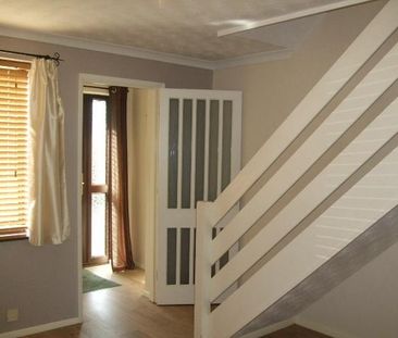 2 bedroom semi-detached house to rent - Photo 6