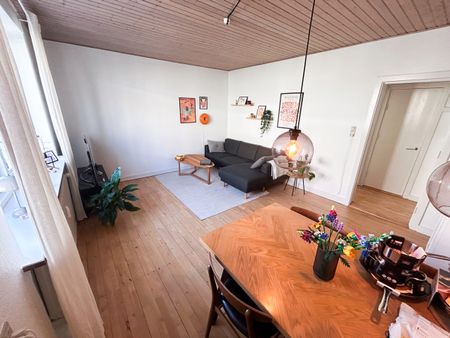 Lys og rummelig 2-værelses lejlighed i Øgadekvarteret - Photo 3